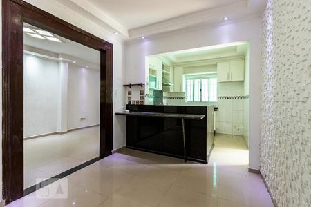 Casa para alugar com 180m², 3 quartos e 2 vagas Casa para alugar com 180m², 3 quartos e 2 vagasCozinha