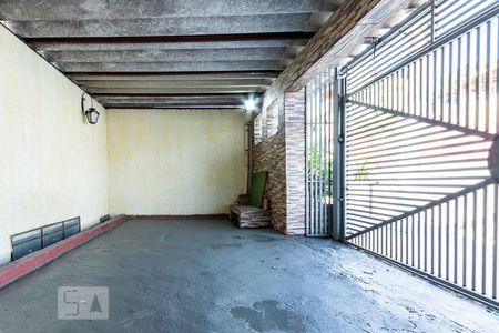 Casa para alugar com 180m², 3 quartos e 2 vagas Casa para alugar com 180m², 3 quartos e 2 vagasGaragem