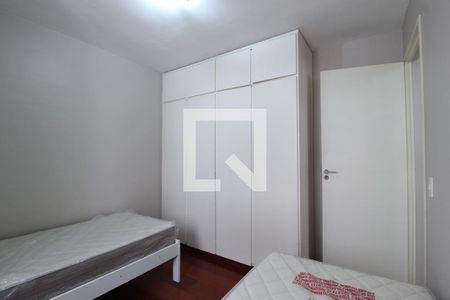 Quarto 1 de apartamento para alugar com 2 quartos, 60m² em Itaim Bibi, São Paulo