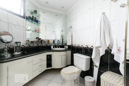 Apartamento à venda com 170m², 3 quartos e 3 vagasBanheiro da Suíte 3