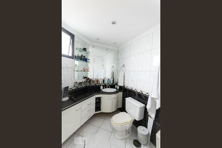 Apartamento à venda com 170m², 3 quartos e 3 vagasBanheiro da Suíte 3