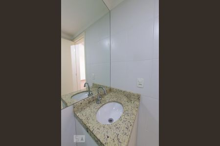 Banheiro de apartamento para alugar com 3 quartos, 76m² em Picanço, Guarulhos