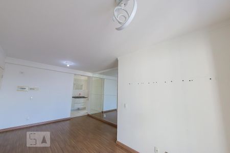 Apartamento para alugar com 76m², 3 quartos e 1 vaga Apartamento para alugar com 76m², 3 quartos e 1 vagaSala