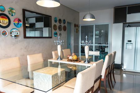 Casa de condomínio para alugar com 240m², 4 quartos e 4 vagasCopa