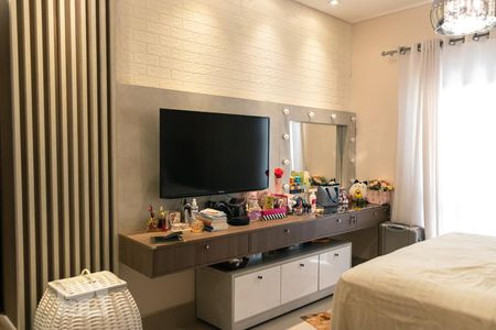 Casa de condomínio para alugar com 240m², 4 quartos e 4 vagasSuíte master