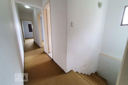 Casa para alugar com 300m², 3 quartos e 2 vagas Casa para alugar com 300m², 3 quartos e 2 vagasCorredor