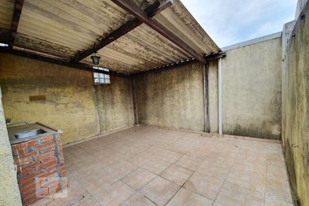 Casa para alugar com 300m², 3 quartos e 2 vagas Casa para alugar com 300m², 3 quartos e 2 vagasQuintal