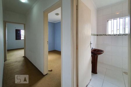 Casa para alugar com 300m², 3 quartos e 2 vagas Casa para alugar com 300m², 3 quartos e 2 vagasEntrada Banheiro
