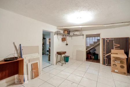 Casa à venda com 244m², 4 quartos e 3 vagasPorão