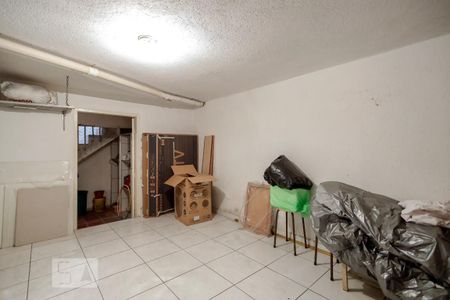 Casa à venda com 244m², 4 quartos e 3 vagasPorão