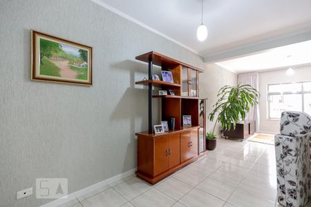 Casa à venda com 244m², 4 quartos e 3 vagasSala 2