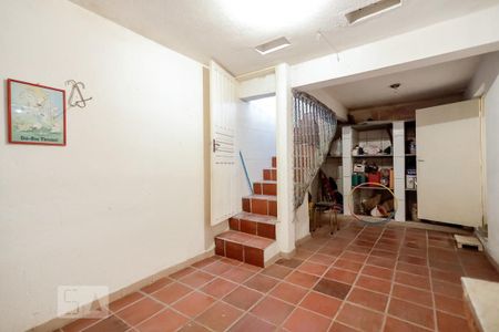 Casa à venda com 244m², 4 quartos e 3 vagasPorão
