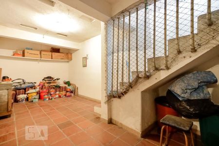 Casa à venda com 244m², 4 quartos e 3 vagasPorão