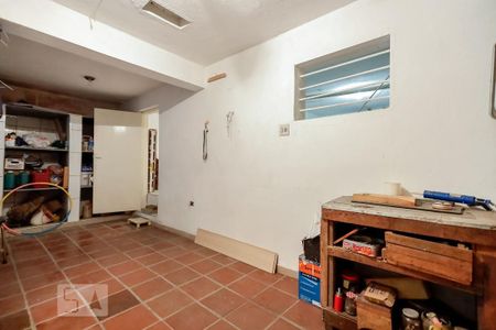 Casa à venda com 244m², 4 quartos e 3 vagasPorão