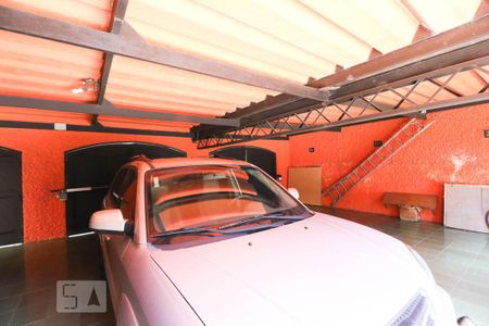 Garagem de casa à venda com 3 quartos, 1406m² em Granja Julieta, São Paulo