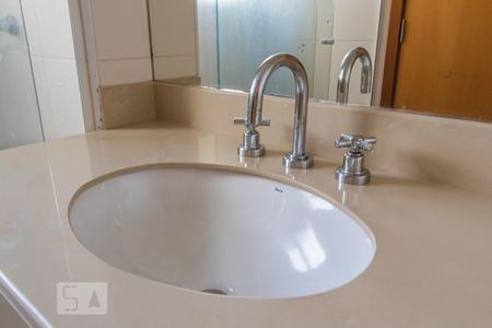 Detalhe do Banheiro da Suíte de apartamento para alugar com 3 quartos, 133m² em Tamboré, Santana de Parnaíba
