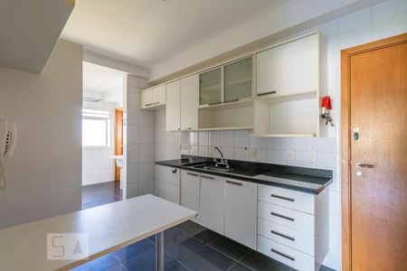 Cozinha de apartamento para alugar com 3 quartos, 133m² em Tamboré, Santana de Parnaíba