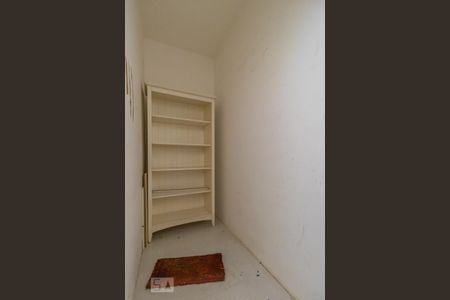 Apartamento para alugar com 133m², 3 quartos e 2 vagas Apartamento para alugar com 133m², 3 quartos e 2 vagasDepósito