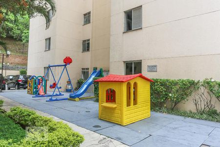 Apartamento para alugar com 52m², 2 quartos e 1 vagaArea Comum Playground