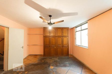 Apartamento à venda com 183m², 5 quartos e 1 vagaQuarto 5 - 4ºandar