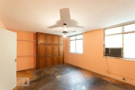 Apartamento à venda com 183m², 5 quartos e 1 vagaQuarto 5 - 4ºandar