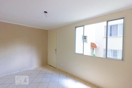 Sala de apartamento para alugar com 2 quartos, 50m² em Jardim Torino, Cotia
