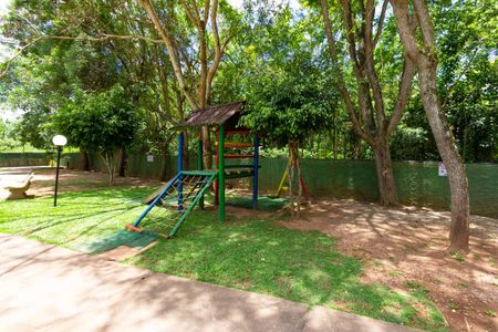 Apartamento para alugar com 50m², 2 quartos e 1 vaga Apartamento para alugar com 50m², 2 quartos e 1 vagaÁrea Comum - Playground