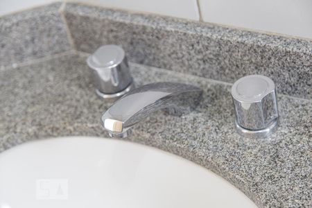 Apartamento à venda com 53m², 2 quartos e 1 vagaBanheiro do Quarto 2