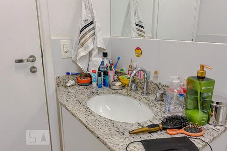 Apartamento para alugar com 81m², 3 quartos e 1 vagaDetalhe Banheiro