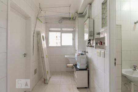 Apartamento à venda com 130m², 3 quartos e 2 vagasÁrea de serviço 