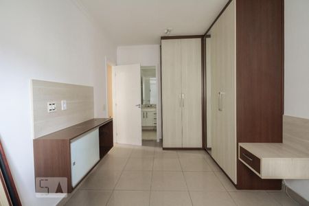 Apartamento à venda com 130m², 3 quartos e 2 vagasSuíte 1