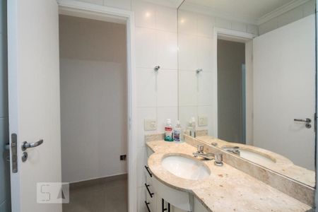 Apartamento à venda com 130m², 3 quartos e 2 vagasBanheiro Social