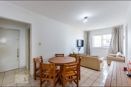 Sala de apartamento para alugar com 3 quartos, 120m² em Vila Tupi, Praia Grande