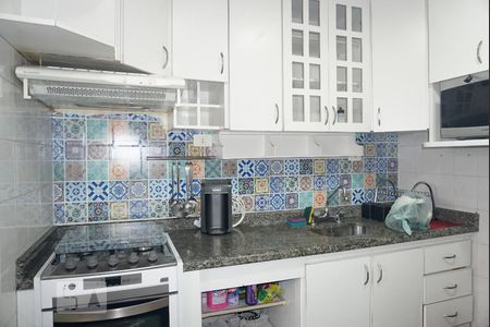 Apartamento à venda com 65m², 2 quartos e 1 vagaCozinha