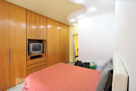 Suíte  de casa à venda com 4 quartos, 285m² em Vila Romana, São Paulo