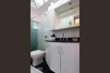 Casa à venda com 285m², 4 quartos e 2 vagasBanheiro da suíte 