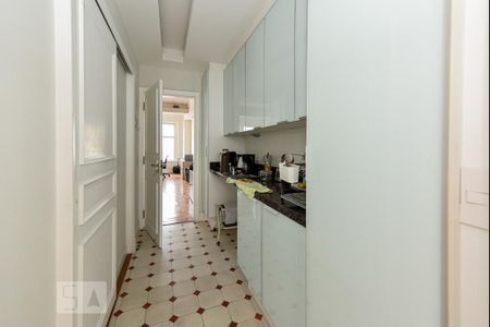 Apartamento à venda com 420m², 4 quartos e 2 vagas Apartamento à venda com 420m², 4 quartos e 2 vagasCopa