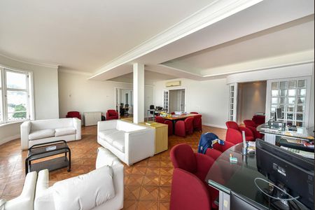 Apartamento à venda com 420m², 4 quartos e 2 vagas Apartamento à venda com 420m², 4 quartos e 2 vagasSala