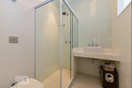 Apartamento à venda com 420m², 4 quartos e 2 vagas Apartamento à venda com 420m², 4 quartos e 2 vagasBanheiro da Suíte 1