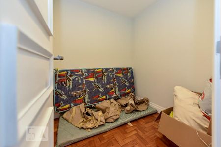 Apartamento à venda com 420m², 4 quartos e 2 vagas Apartamento à venda com 420m², 4 quartos e 2 vagasCloset da suíte 2