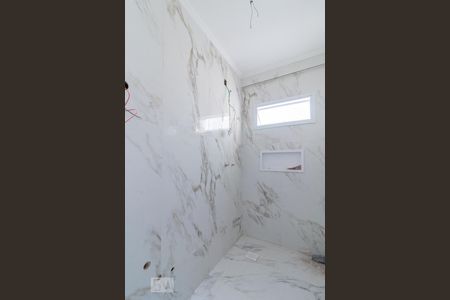 Casa à venda com 145m², 3 quartos e 2 vagasBanheiro da Suíte 