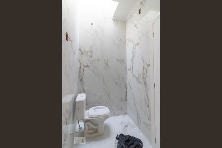 Casa à venda com 145m², 3 quartos e 2 vagasBanheiro 3