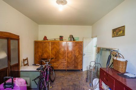 Casa à venda com 520m², 4 quartos e 7 vagasEdícula 