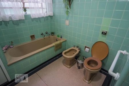 Casa à venda com 520m², 4 quartos e 7 vagasBanheiro