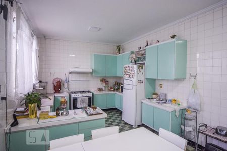 Casa à venda com 520m², 4 quartos e 7 vagasCozinha