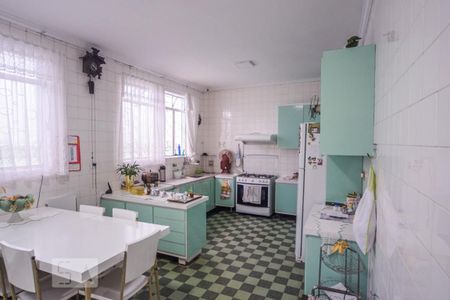 Casa à venda com 520m², 4 quartos e 7 vagasCozinha