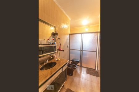 Casa para alugar com 530m², 4 quartos e 8 vagasBanheiro