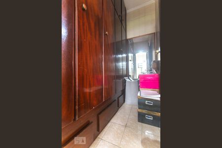Casa para alugar com 530m², 4 quartos e 8 vagasCloset