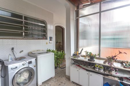 Casa para alugar com 530m², 4 quartos e 8 vagasÁrea de serviço