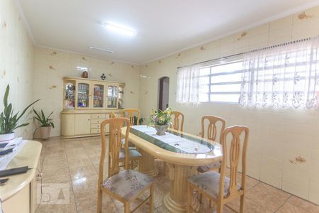 Casa para alugar com 530m², 4 quartos e 8 vagasSala de jantar 02